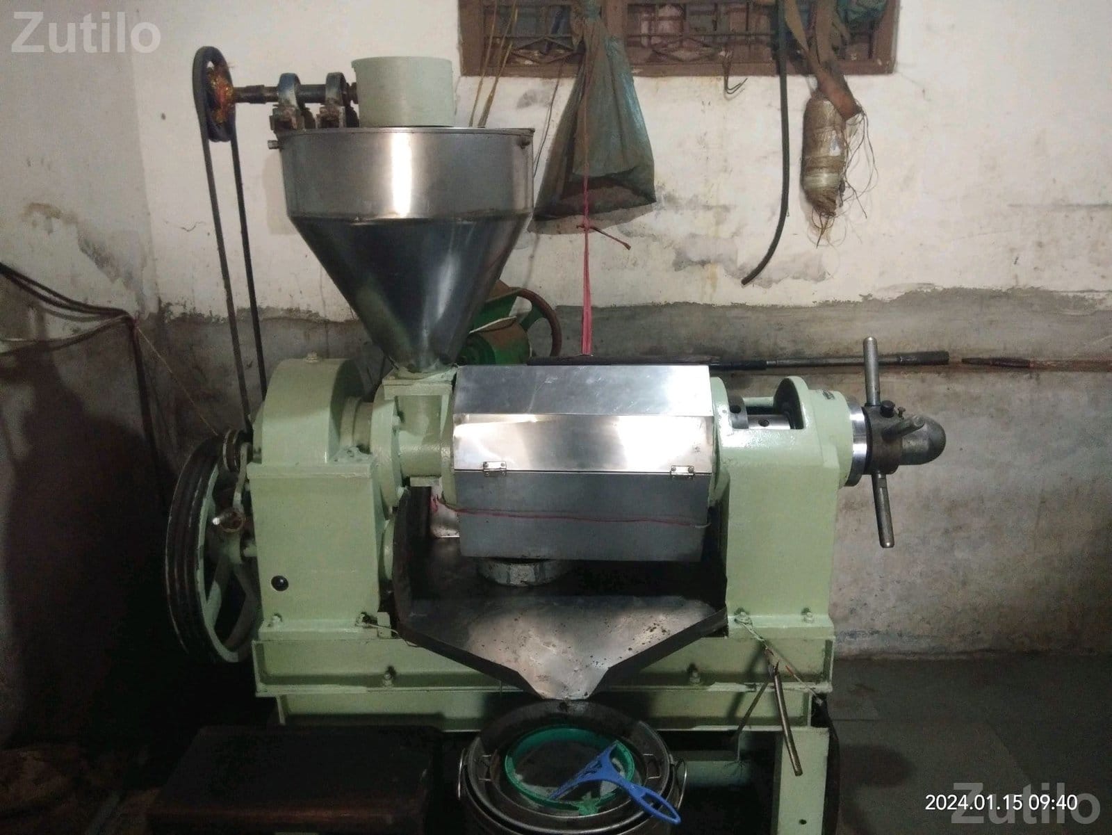 Mini Oil Mill Cold Press Expeller Machine