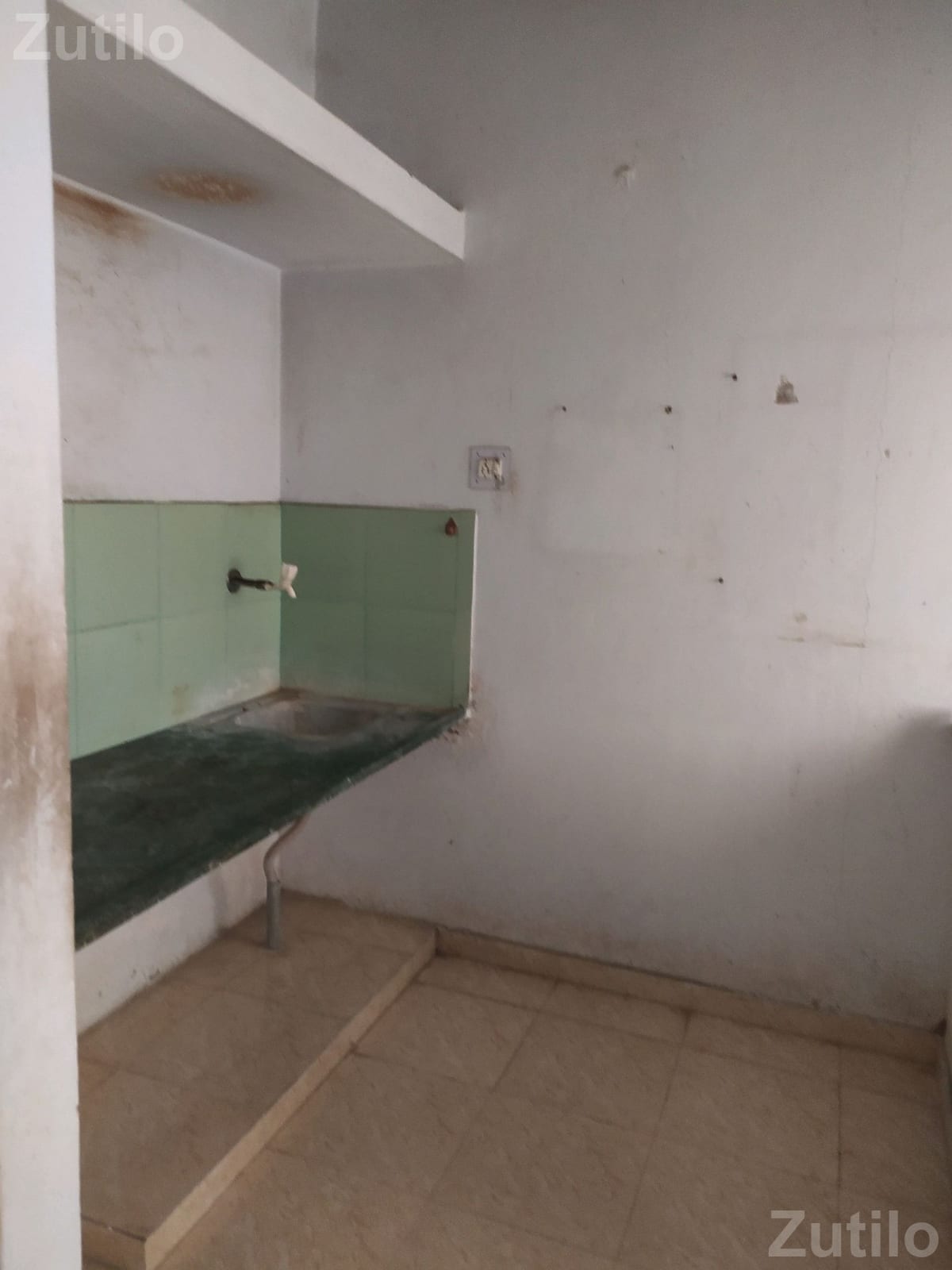 1RK First Floor Flat for Sale - ઘર વેચાણ માટે - દસ્ક્રોઇ - Image 4