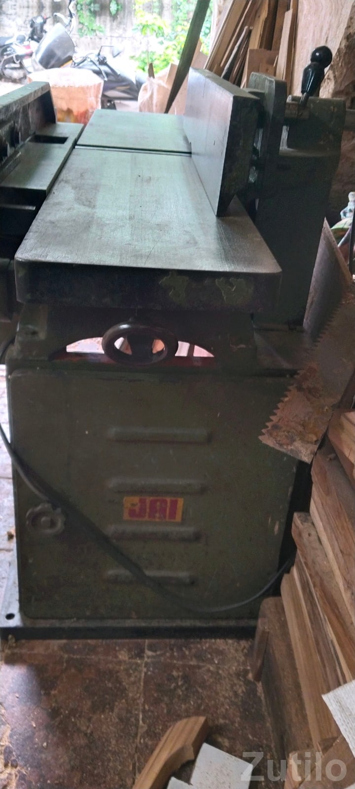 9 Inch Wood Planer Machine with Motor - Machinery - Ahmedabad City - Image 2