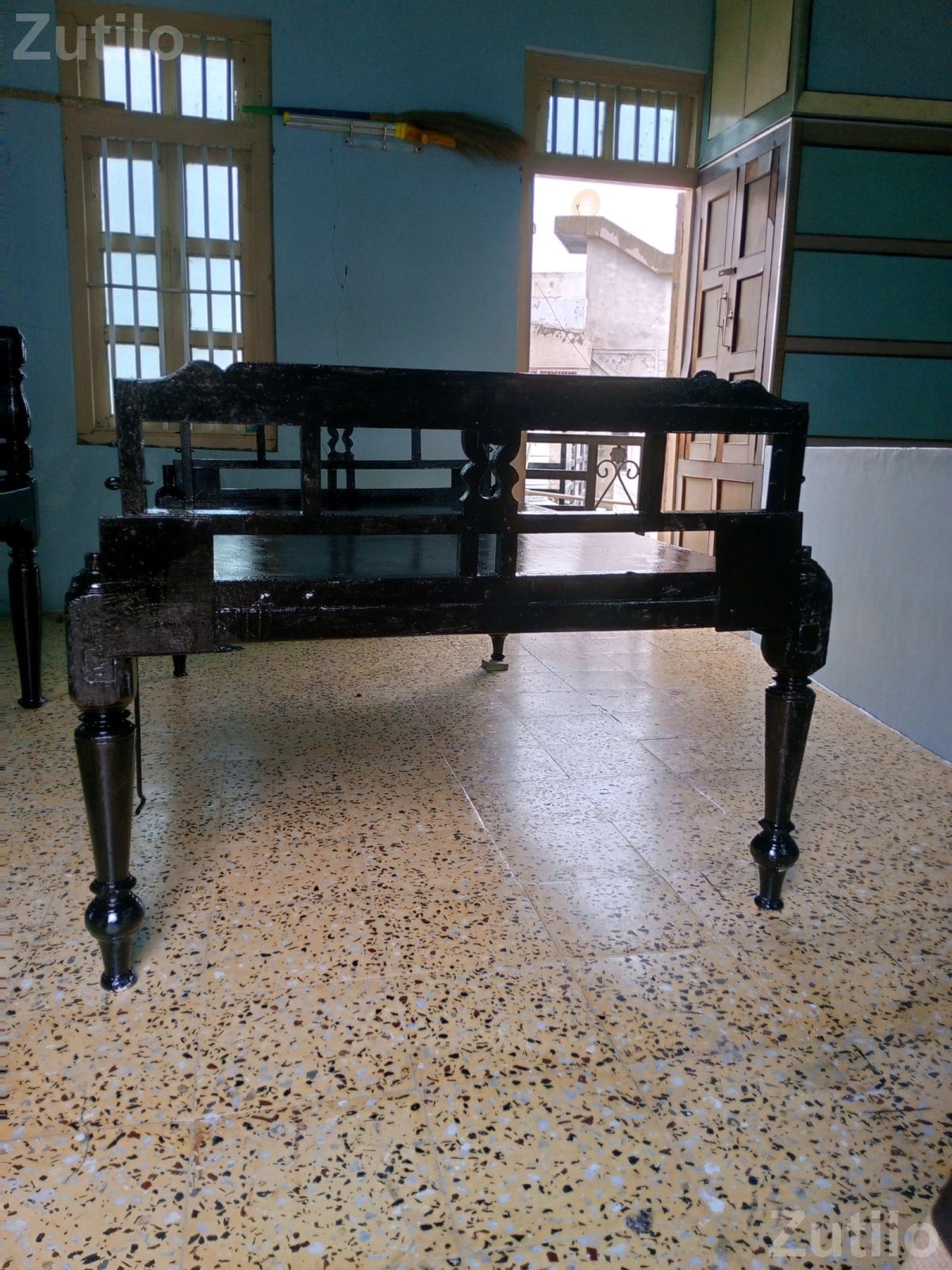 Rajwadi Sag Wood Wooden Bed - પાંખા અને ગાદી - માંડલ - Image 3