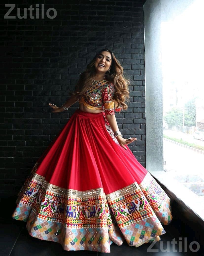 Women’s Chaniya Choli and Sharara Set - પરંપરાગત વસ્ત્રો - અમદાવાદ શહેર - Image 5