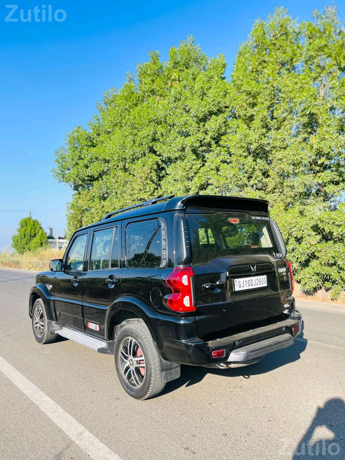 2021 Mahindra Scorpio Classic S 5 MT 7S 2021 Mahindra Scorpio Classic S 5 MT 7S