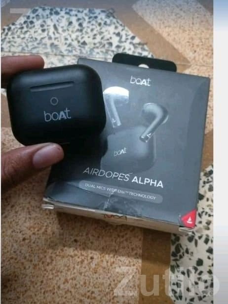boAt Airdopes Wireless Earbuds with Case - Accessories - Anand City - Image 4