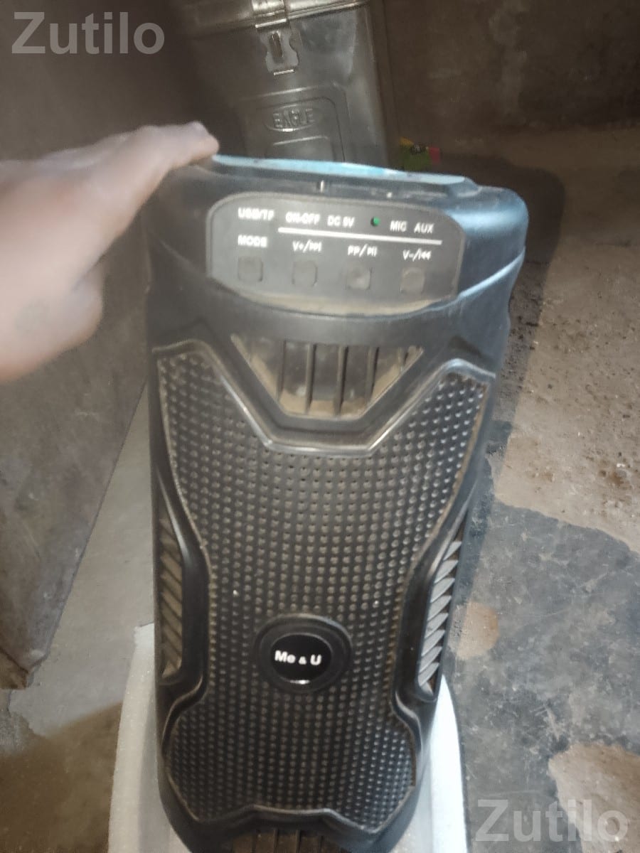 Portable Speaker with 2 Mics and Cable - ઇલેક્ટ્રોનિક ઍક્સેસરીઝ - મેન્ડરડા - Image 3