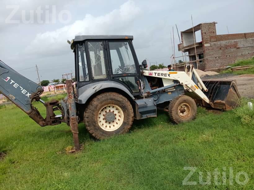 Terex TLB 740S Backhoe Loader 2013 - બાંધકામના વાહનો - નડિયાદ - Image 3