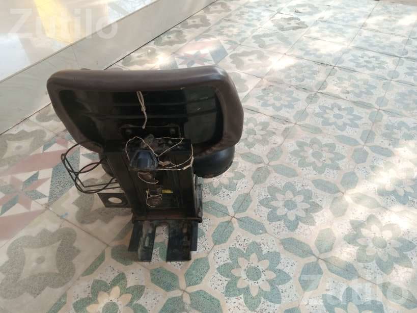 Sonalika Sikander Tractor Seat - ઓટો પાર્ટ્સ - નડિયાદ - Image 3