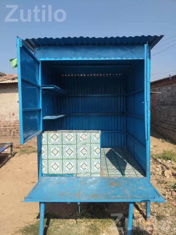 Metal Storage Cabin 6x5x6 Ft with Shelves - ઓફિસ ફર્નિચર - મોડાસા - Image 5