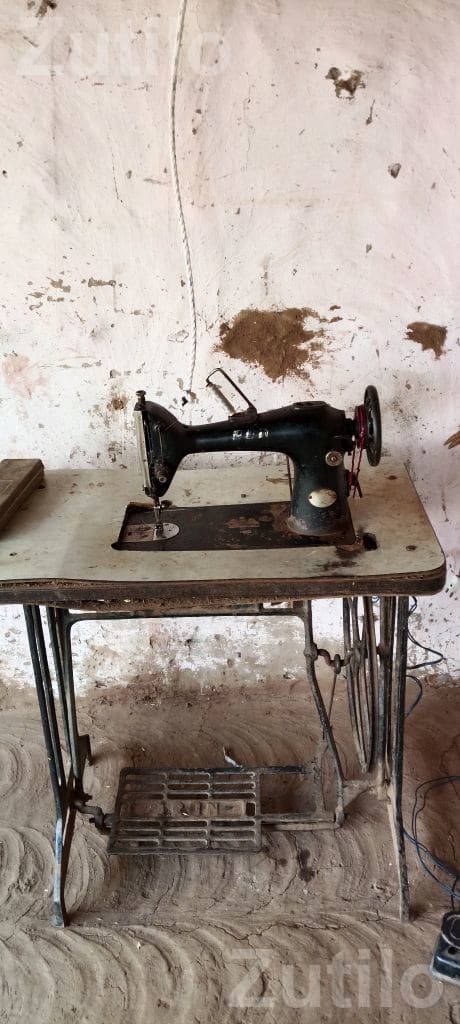 Whole Shuttle Sewing Machine Table Model - Textile Machinery - Meghraj - Image 2