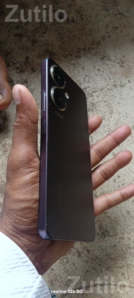 Vivo Y27 Black Smartphone 5000mAh Battery - મોબાઇલ ફોન - હાલોલ - Image 5