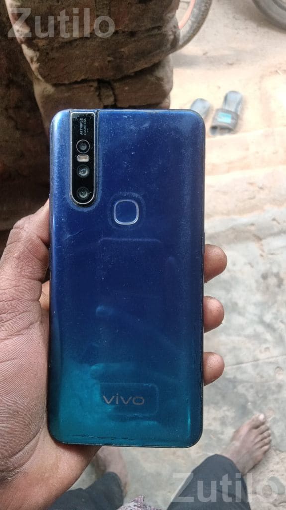 Vivo Smartphone Blue Gradient Finish Vivo Smartphone Blue Gradient Finish