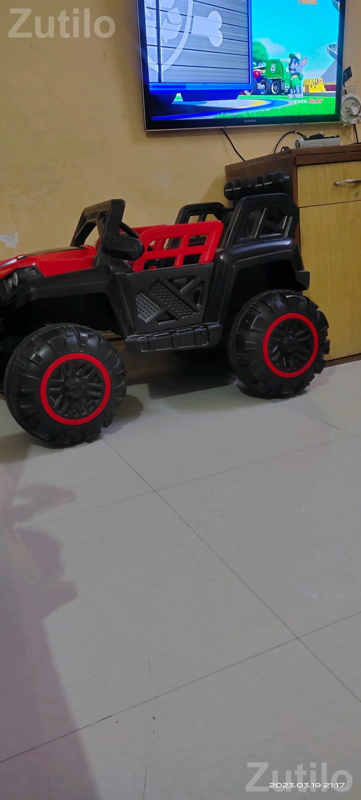 Kids Ride On Toy Car with Remote Control