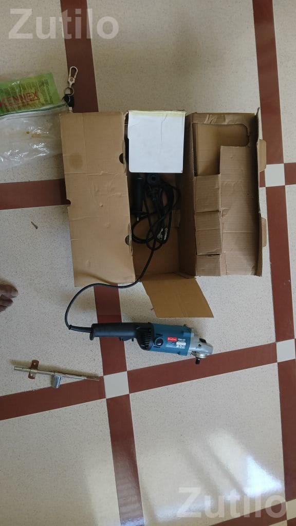 DongCheng DSM02-125B Angle Grinder 125mm - Tools & Hardware - Bharuch City - Image 4