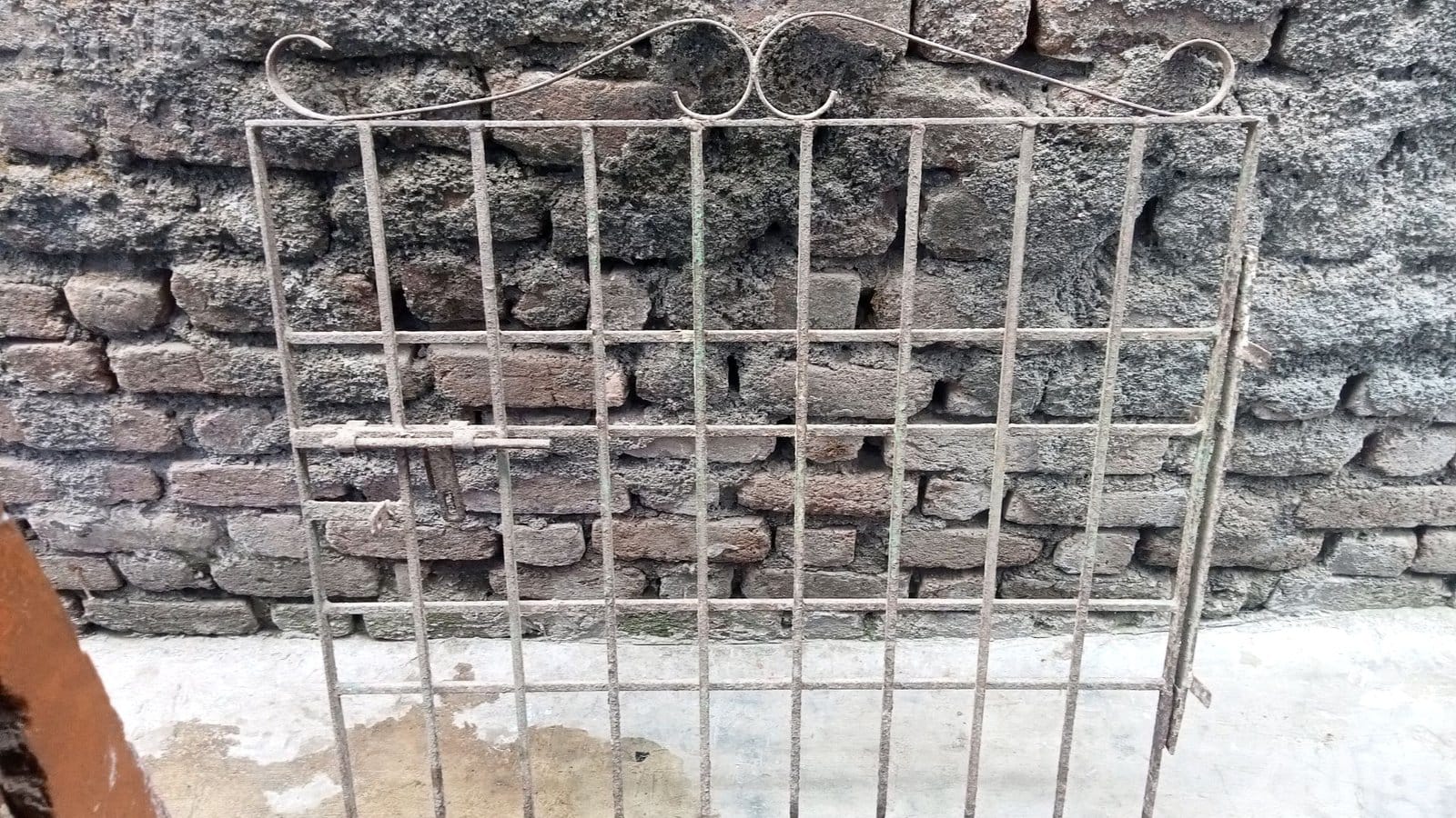 Iron Safety Gate 3 x 3 Feet - Tools & Hardware - Jalalpore - Image 2