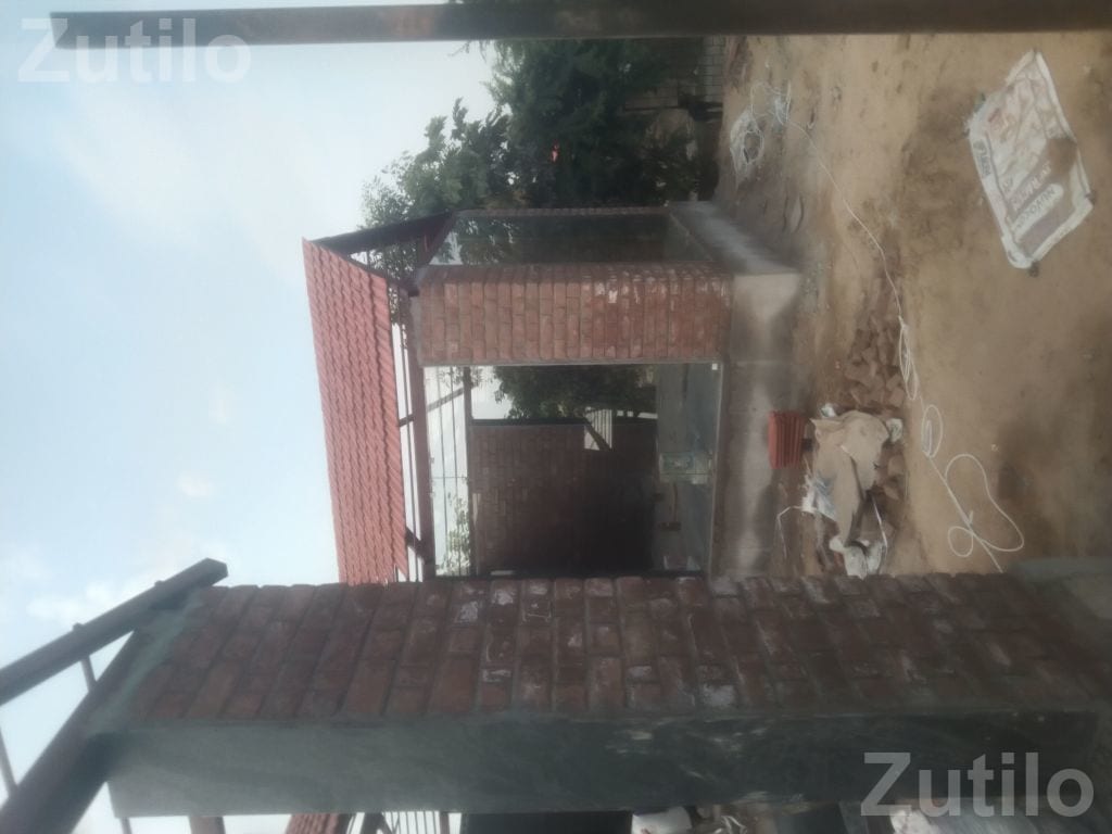 Brick Mason Setting Work Service