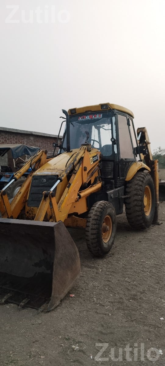 2007 JCB Backhoe Loader in Complete Working 2007 JCB Backhoe Loader in Complete Working