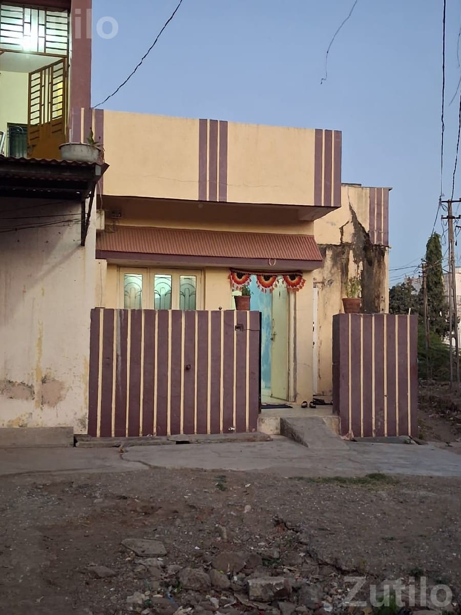 House for Sale with Furniture and Bore