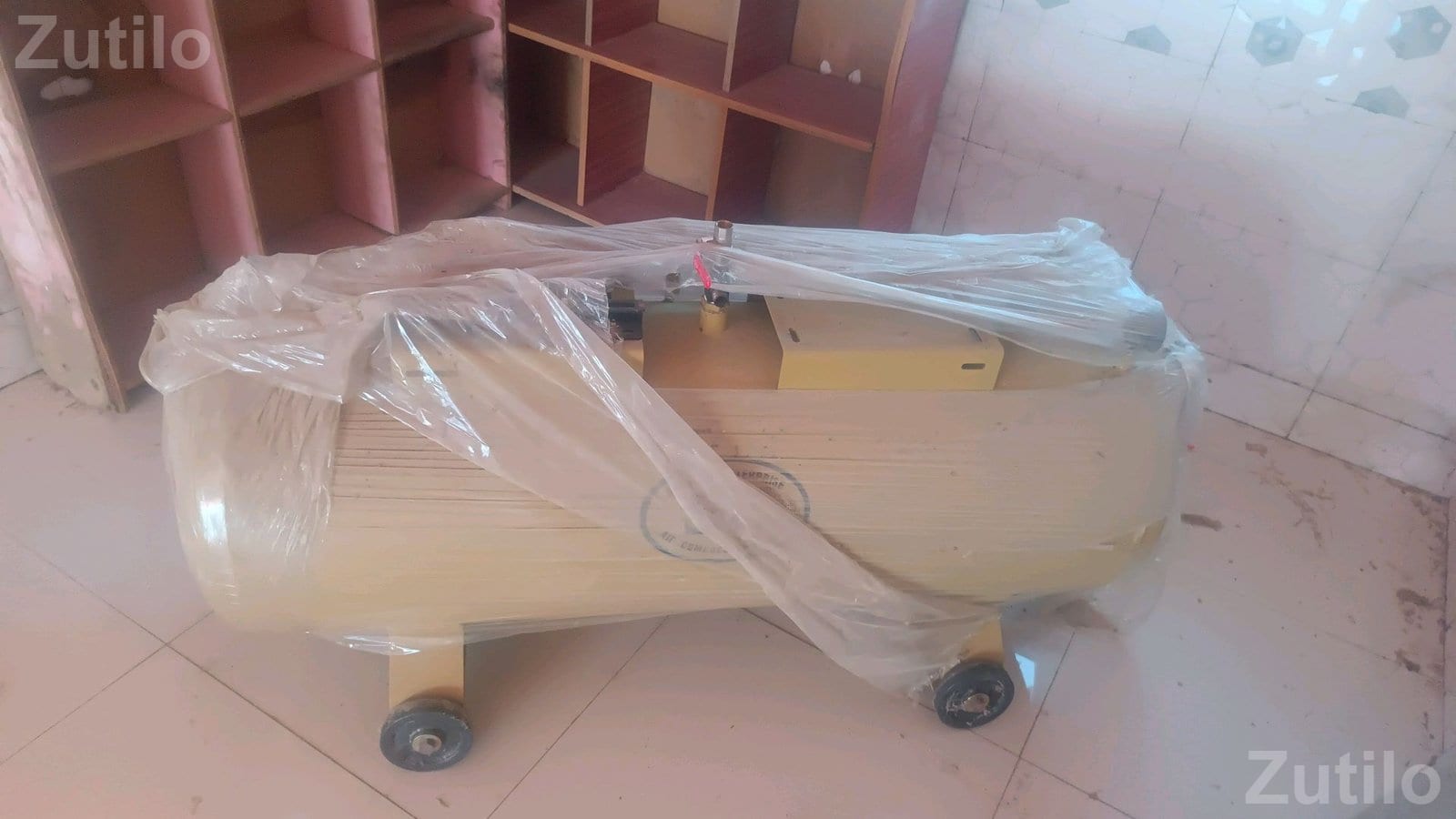 Air Compressor Tank for Puncture Shop - મશીનરી - જસદણ - Image 3
