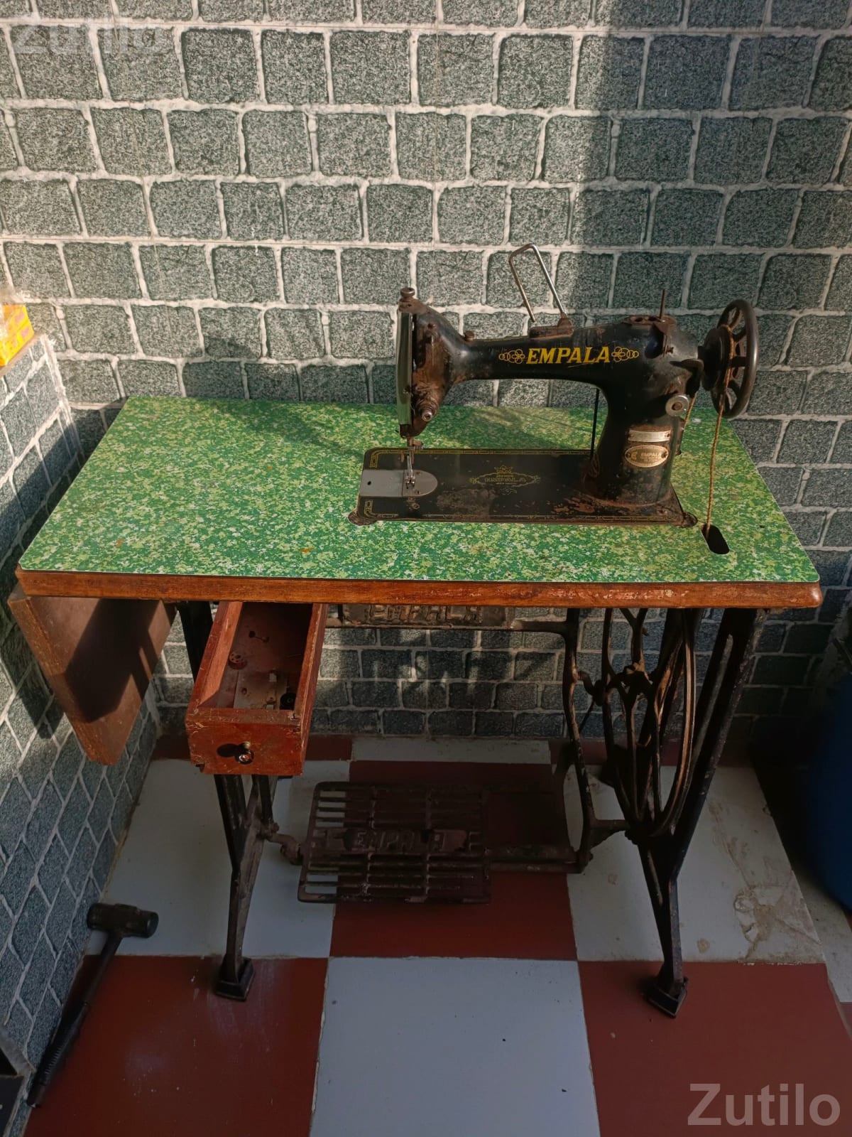 Empala Manual Sewing Machine - Other Industrial Items - Junagadh City - Image 2