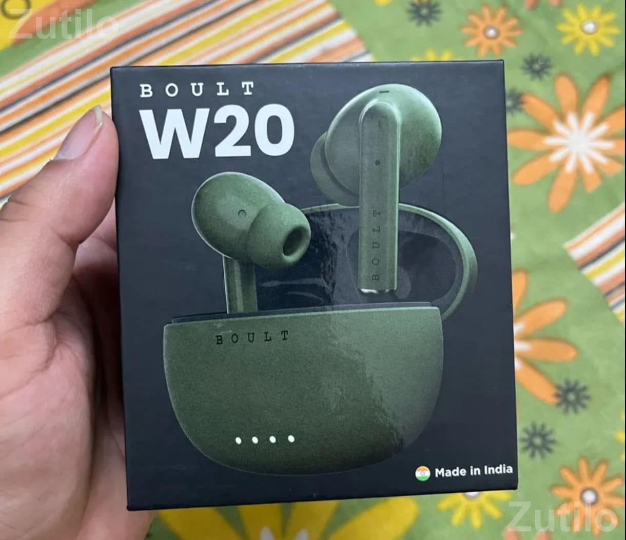 Boult Wireless Earbuds with Charging Case - ઇલેક્ટ્રોનિક ઍક્સેસરીઝ - લાલપુર - Image 3