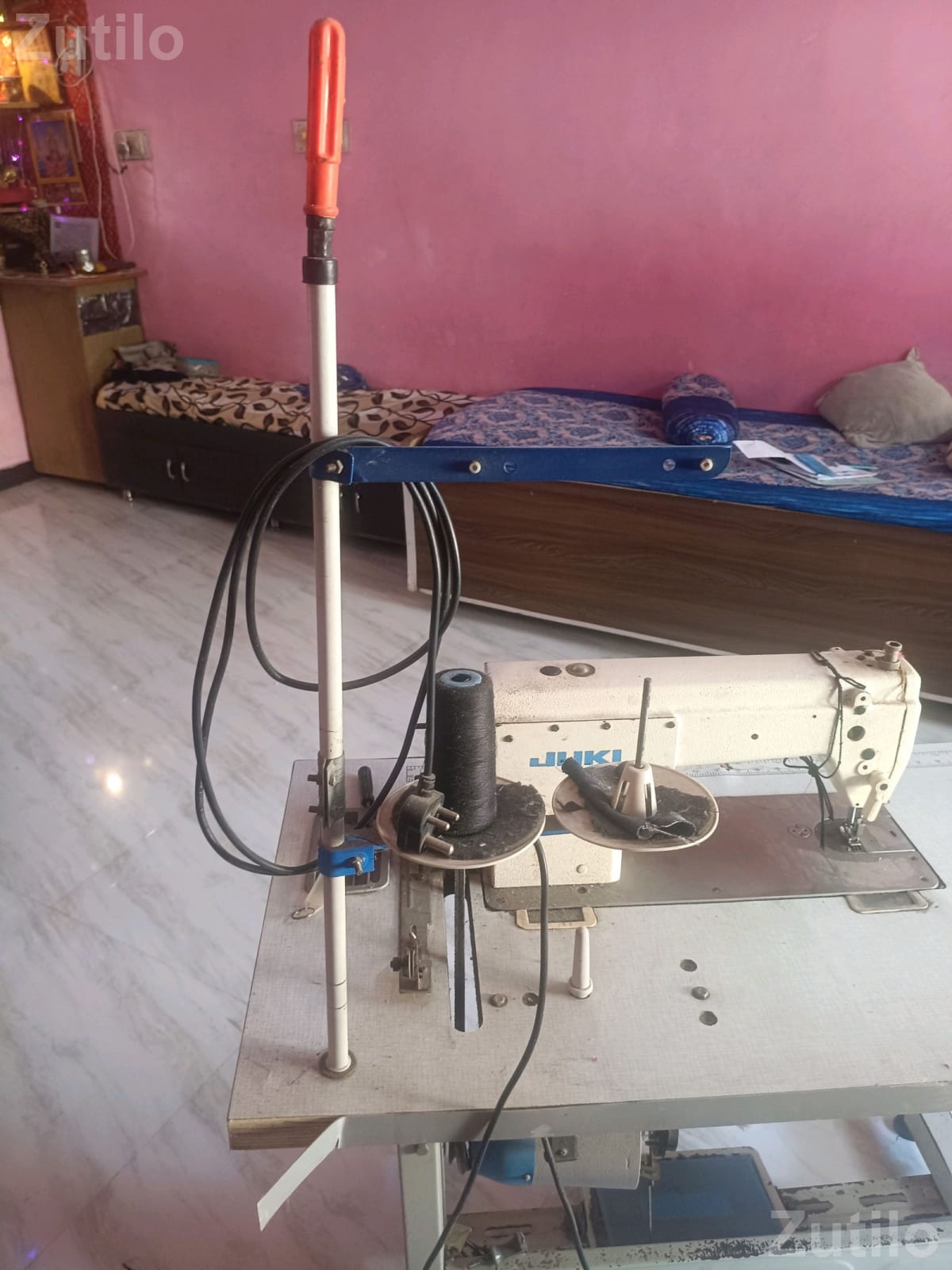 Juki Industrial Sewing Machine 0.5 Year Old