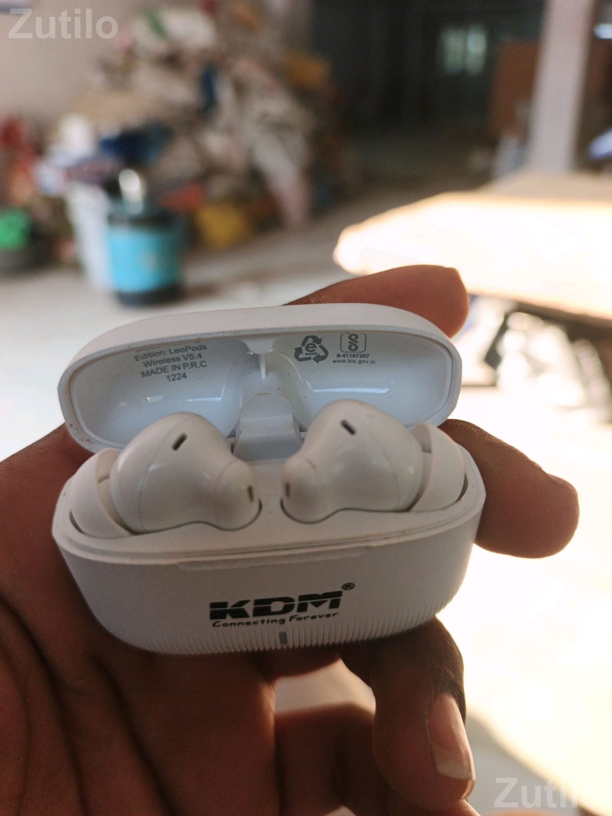 KDM LeoPods Wireless V5.4 Earbuds KDM LeoPods Wireless V5.4 Earbuds