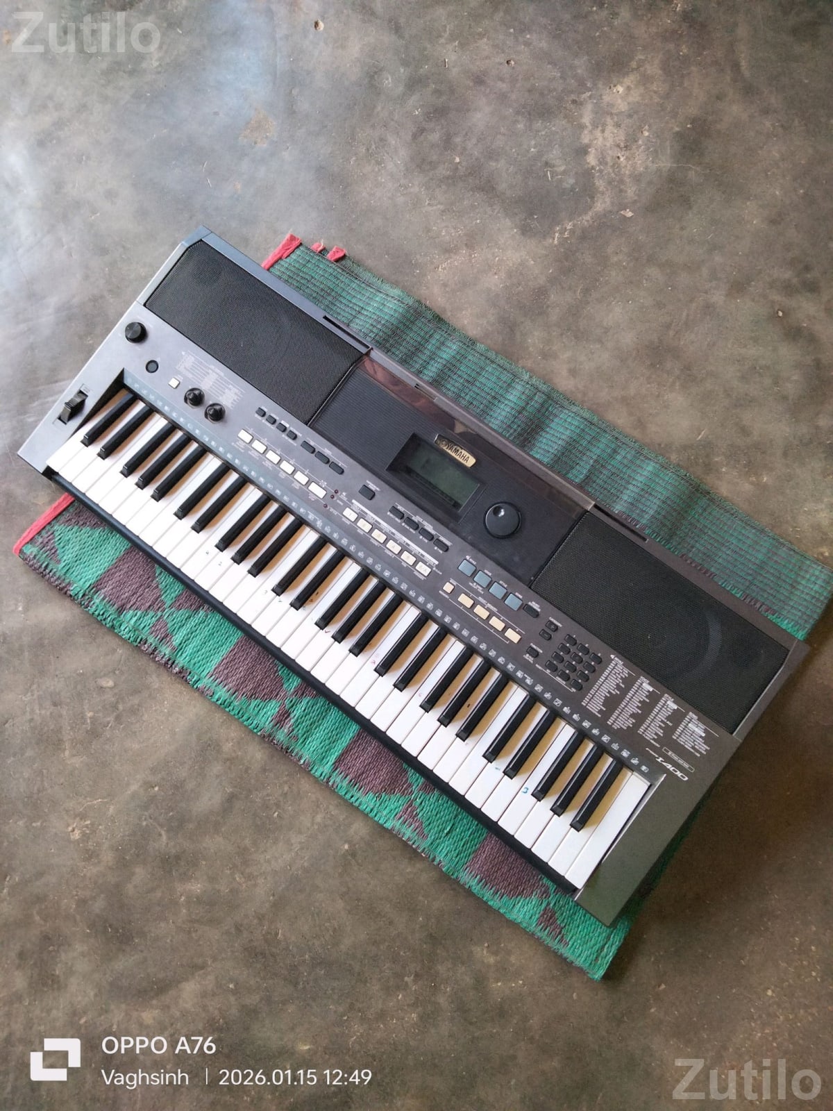 Yamaha I400 Electronic Keyboard