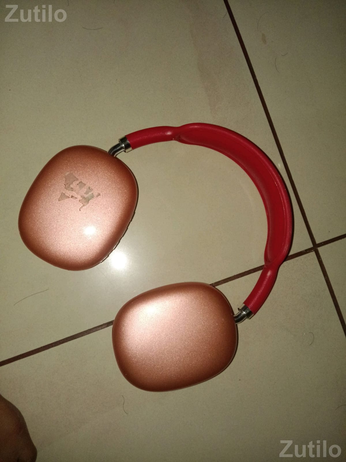 Wireless Over Ear Headphones Red and Gold Wireless Over Ear Headphones Red and Gold