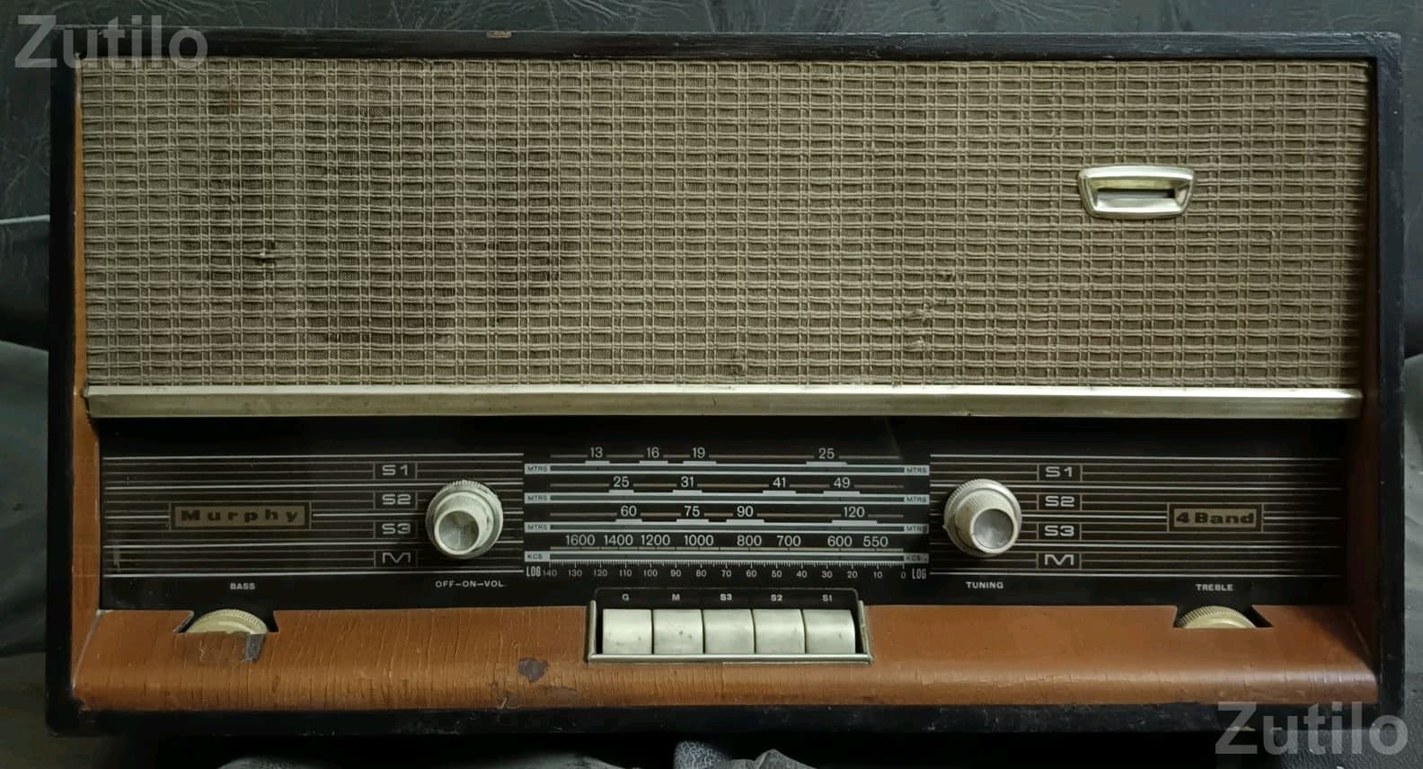 Vintage Murphy 4 Band Radio Set
