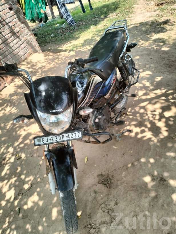 Hero CD 110 Bike 2022 Model - બાઇક્સ - બોટાદ - Image 3