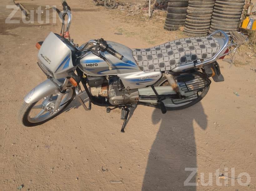 Hero Splendor 2017 Bike Second Owner - Bikes - Barwala - Image 2