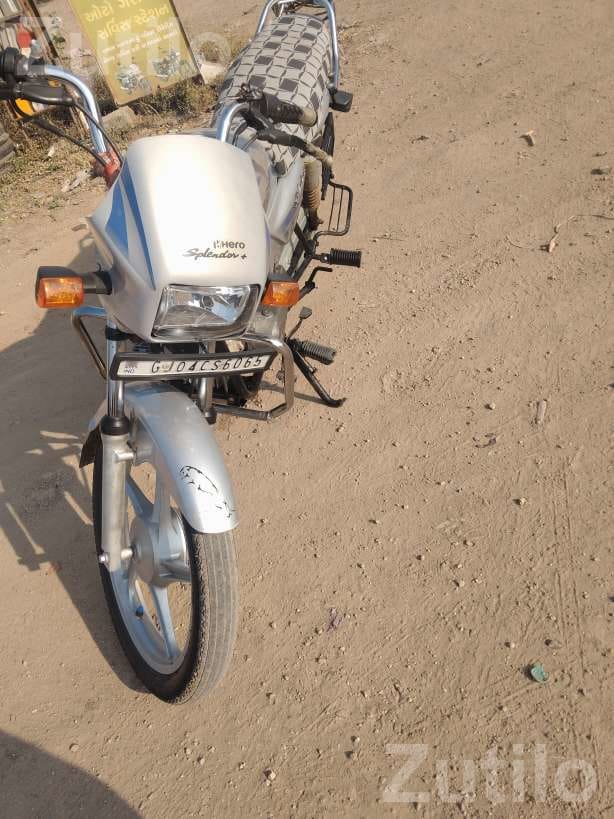 Hero Splendor 2017 Bike Second Owner - Bikes - Barwala - Image 3