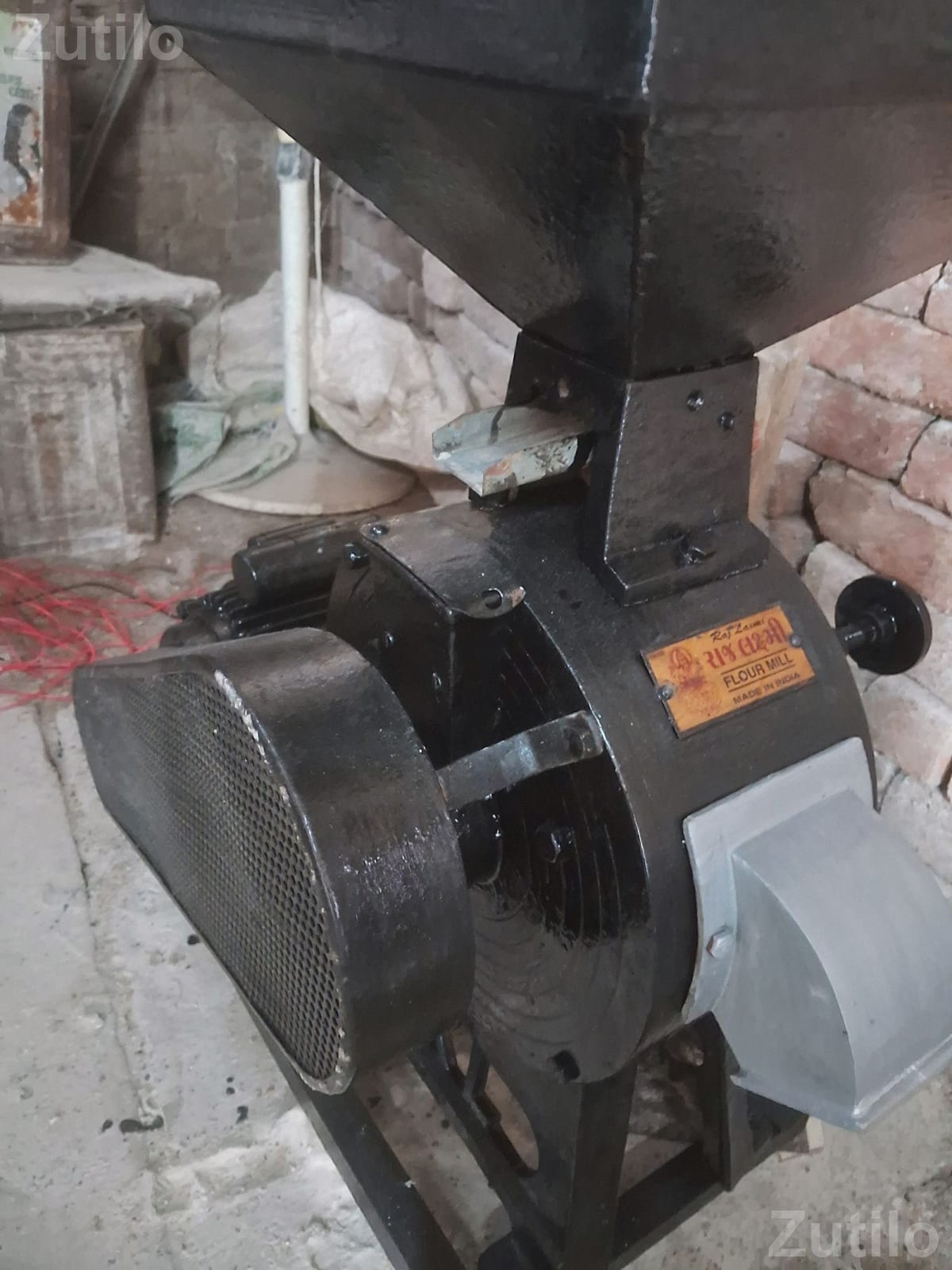 Domestic Flour Mill Atta Chakki Machine