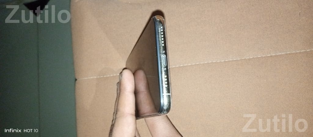 Apple iPhone XS with 95% Battery Health - Mobile Phones - Gadhada - Image 4