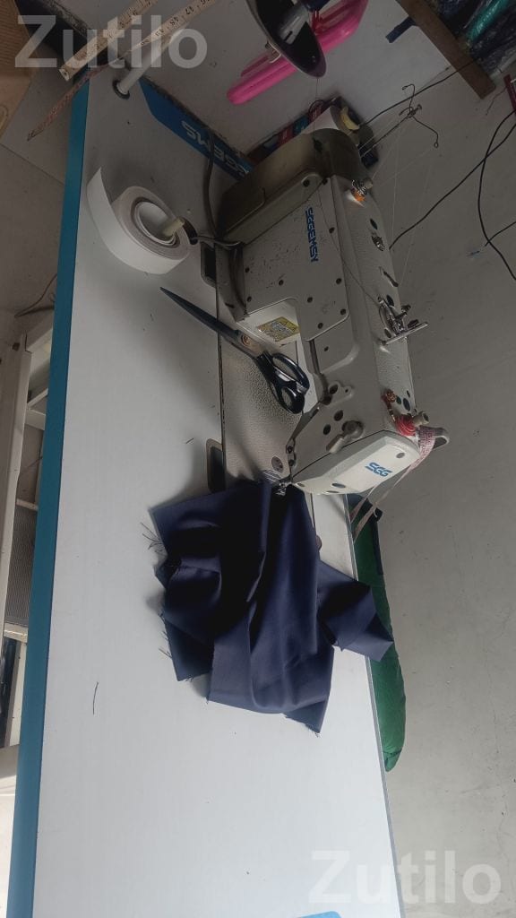 SGG Industrial Sewing Machine with Table - Textile Machinery - Gadhada - Image 3