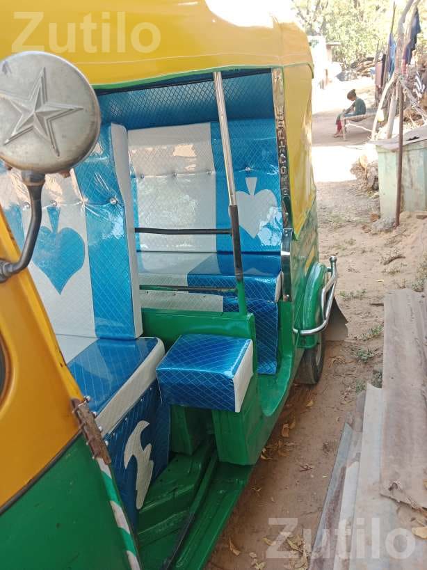 2015 Auto Rickshaw for Sale - ઓટો રિક્ષા - વિજાપુર - Image 5