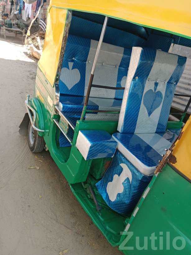 2015 Auto Rickshaw for Sale - ઓટો રિક્ષા - વિજાપુર - Image 4