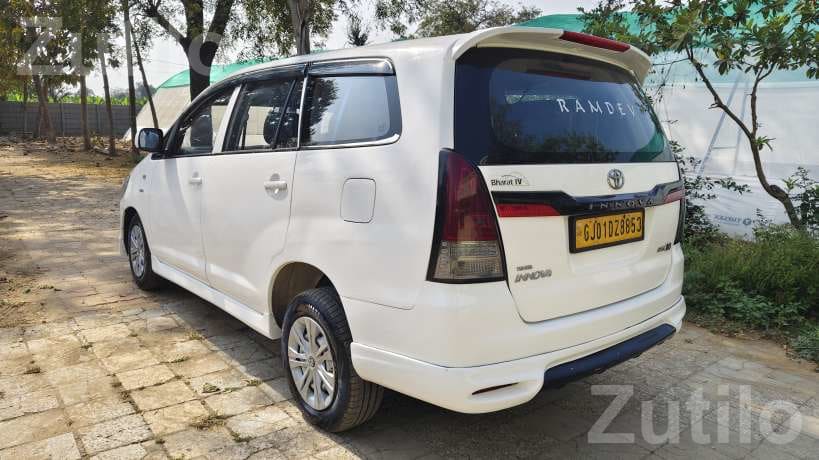 2016 Toyota Innova Diesel 1 Lakh km