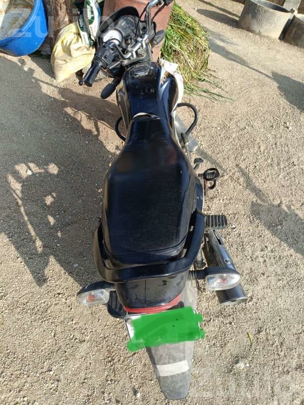 Bajaj Platina 2017 Motorcycle - બાઇક્સ - ઈડર - Image 4