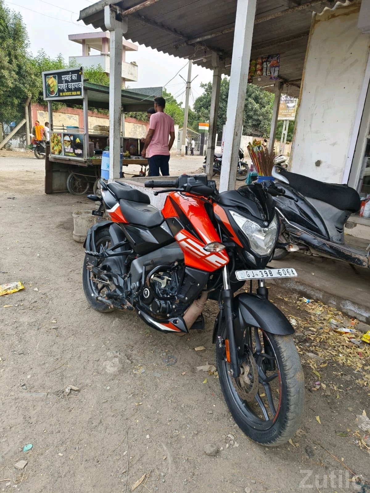 Bajaj Pulsar NS125 Motorcycle - બાઇક્સ - રાપર - Image 2