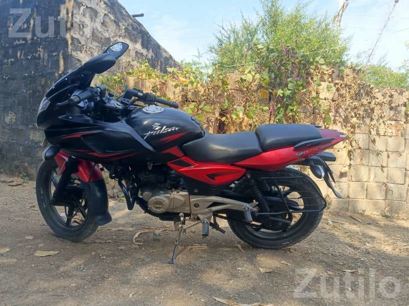 Bajaj Pulsar 220 2015 Bike - બાઇક્સ - પોરબંદર - Image 3