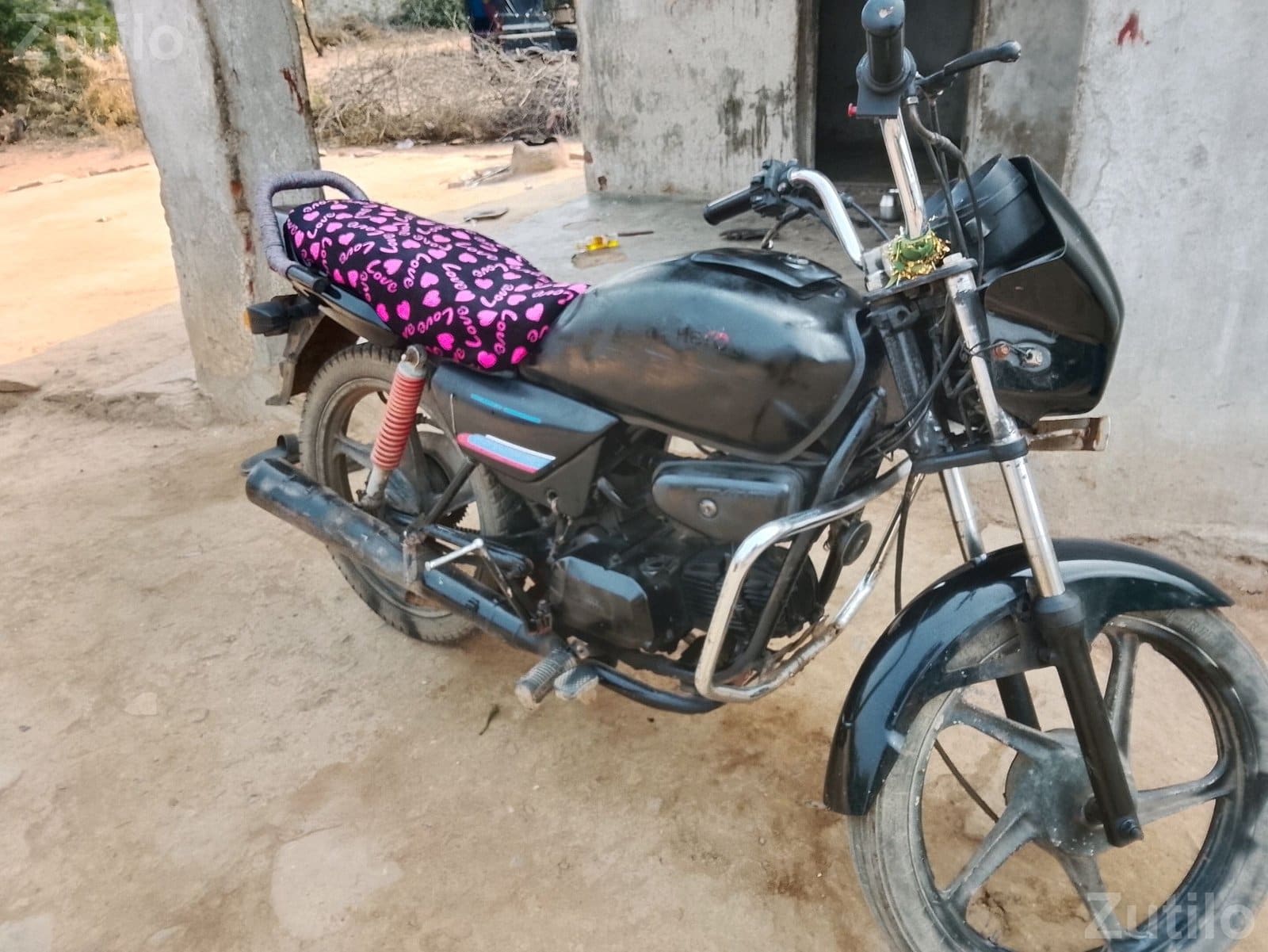 Black Commuter Bike in Good Running Condition - બાઇક્સ - રાપર - Image 3