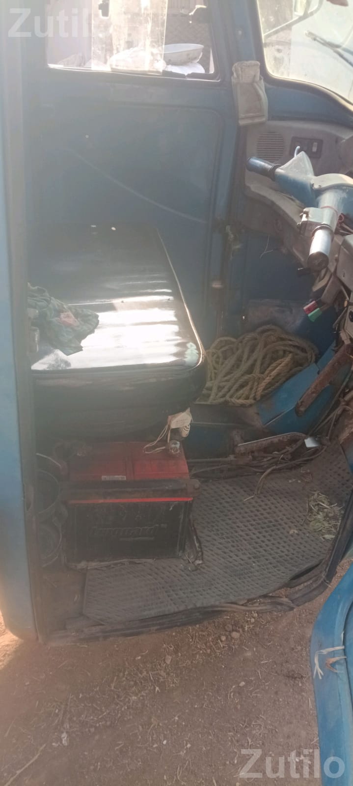 Alpha Loading Auto Rickshaw 2015 Alpha Loading Auto Rickshaw 2015