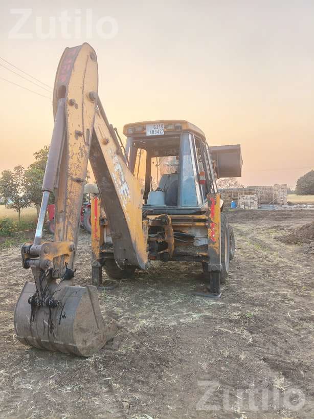 JCB 3DX Backhoe Loader 2011 Model - બાંધકામના વાહનો - મોઢવાડા - Image 4