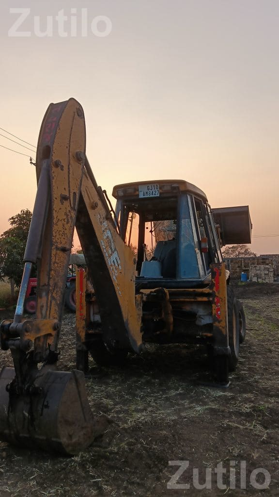 JCB 3DX Backhoe Loader 2011 Model - બાંધકામના વાહનો - મોઢવાડા - Image 3