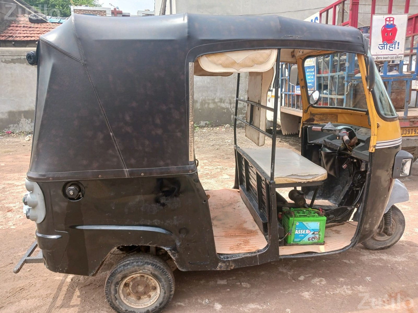 Diesel Auto Rickshaw in Good Condition - Auto Rickshaws - Bhuj - Image 2