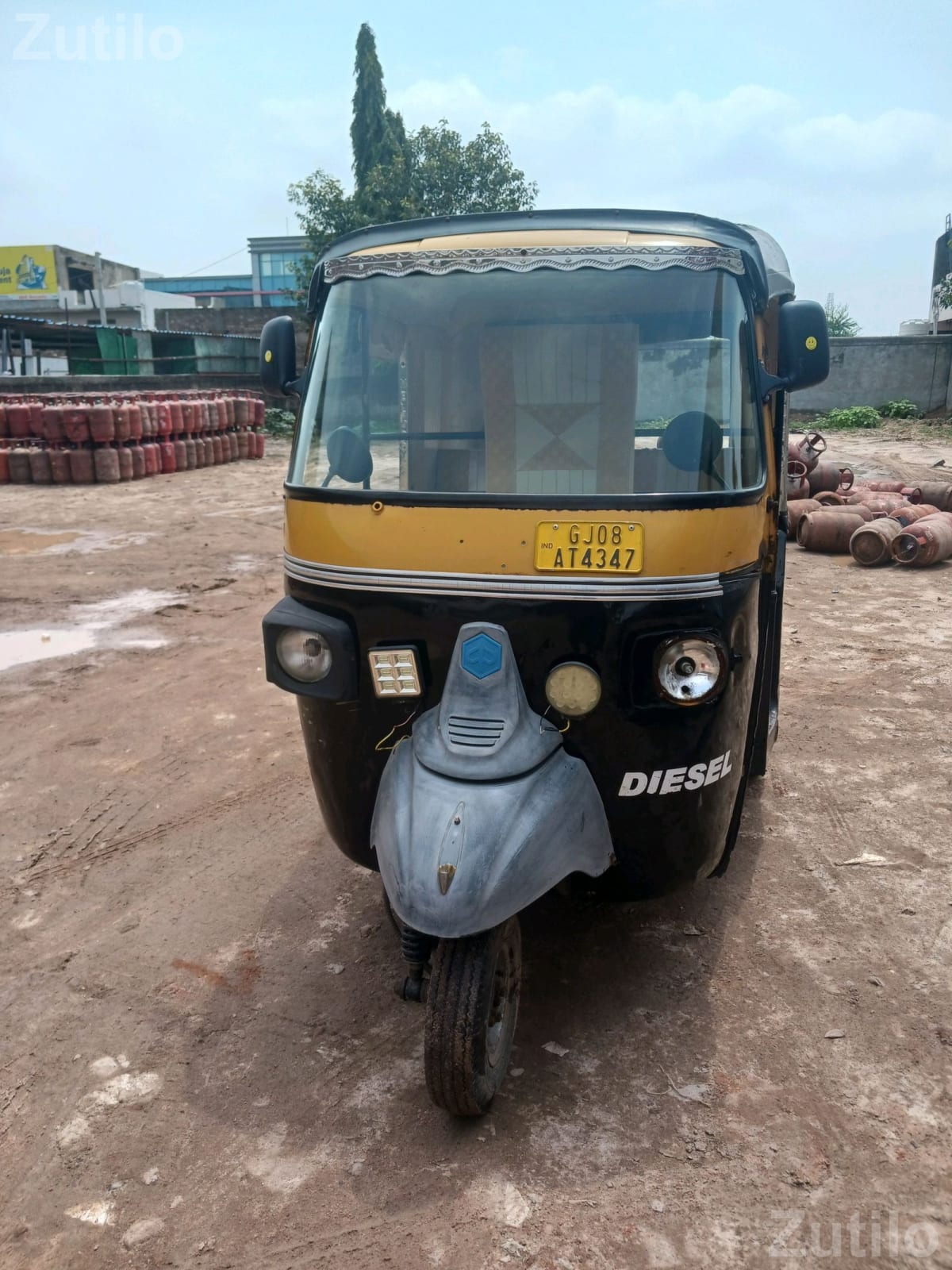 Diesel Auto Rickshaw in Good Condition