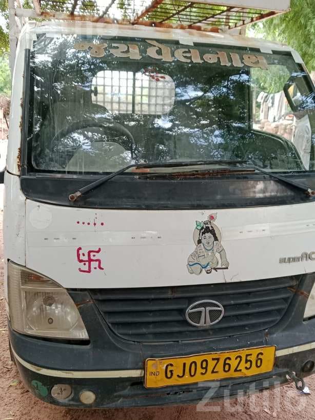 Tata Super Ace Loading Vehicle 2012 Tata Super Ace Loading Vehicle 2012