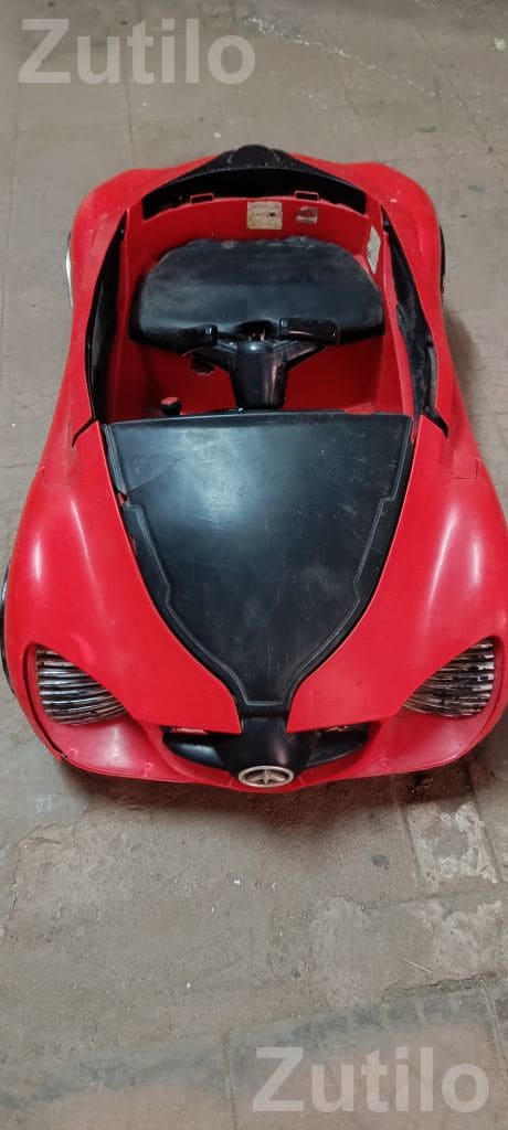 Kids Ride On Toy Car in Running Condition