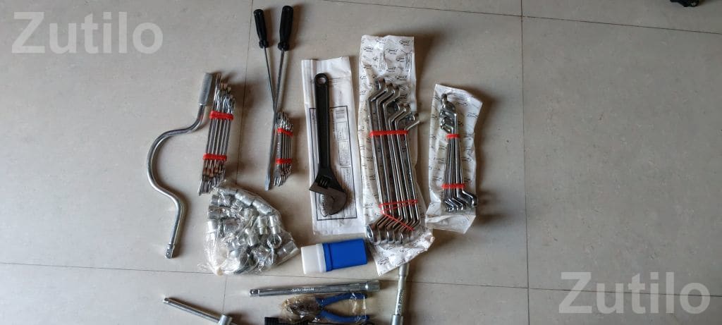 Garage Tool Set with Spanners and Wrenches - ટૂલ્સ અને હાર્ડવેર - મુળી - Image 4