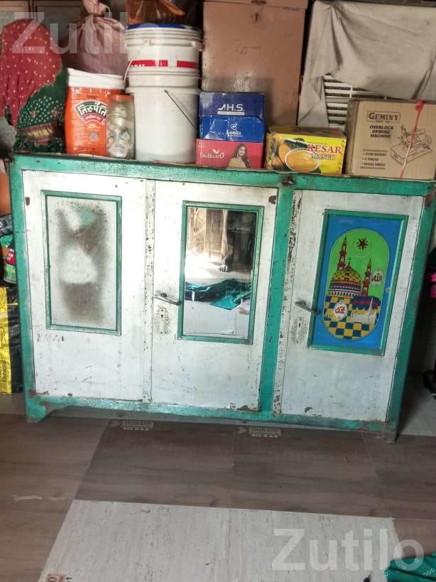 Steel Tijori Storage Cupboard in Good Condition - કબાટ અને સ્ટોરેજ - સુરેન્દ્રનગર શહેર - Image 2
